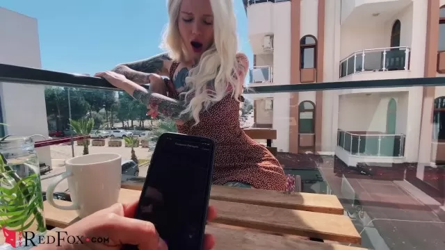 Sexy Blonde Play Pussy Sex Toy in the Public Cafe Shooshtime