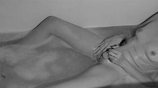 Slender Girl Takes an Evening Bath, Masturbates her Pussy with a Vibrator, and Gets an Orgasm