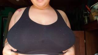 Big Boobs Latina Teen Reveal his Gorgeous Tits for the first Time Homemade