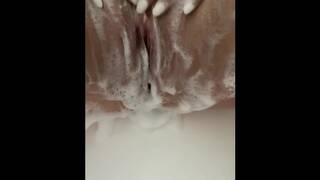 Cum Play with me in the Shower 