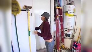 Teen slut in erotic solo fondling scene