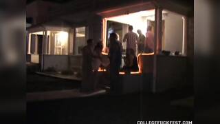 Teen college whore fucked outdoors doggystyle