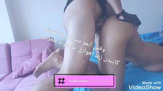 سکس با داف اندامی تو خونه مجردی پسره آبشو میریزه رو کمره دختره