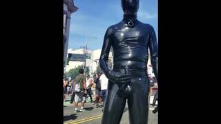 Cumming in public in full latex at Folsom Street Fair