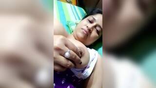 Horny Indian Bhabhi Playing with Her Tits