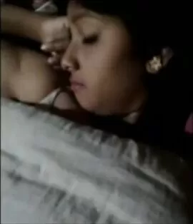 270px x 314px - Desi College Girl Video Call with BF - Shooshtime