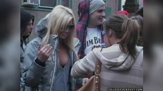 Raggae Blowjob, BoobJob and Fucking Party