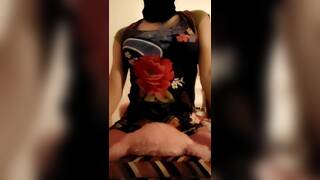 Hot Sexy Babe on Webcam Showing her Hot Body