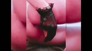 Hot teen amateur fucks her pussy. فیلم سکسی دختر داغ ایرانی. (با صدای بلند ببینید)