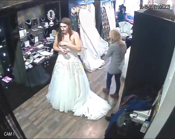 Indian Bride Voyeur - Spy camera in the salon of wedding dresses - Shooshtime