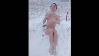 Winter snow bathing