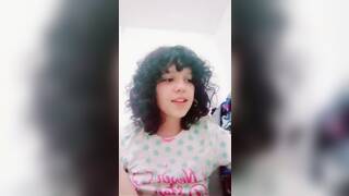 Latina girl nude twerking for friends