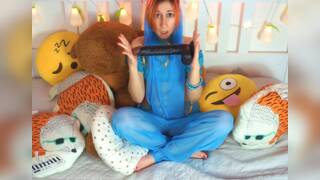 Princess Jasmine made a wish and got a black Aladdin in her pussy