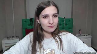 Cute amateur babe solo masturbates on webcam