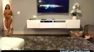 LATINA SHAKING ASS (i Taught Her)