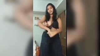 Hot desigirl removing dress full video senting to boyfriend
