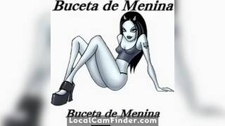 Morena com bela bunda masturbando o cuzinho