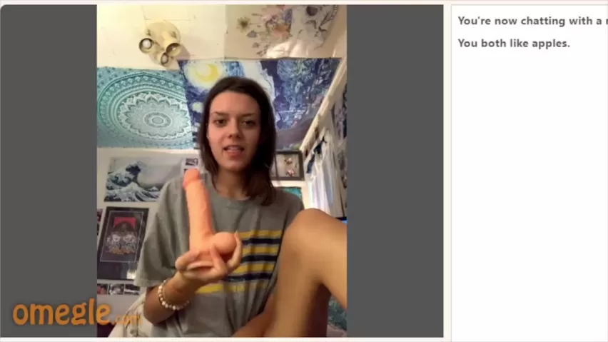 omegle girl dildo" 