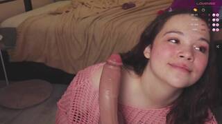 I love how this beauty sucking dick