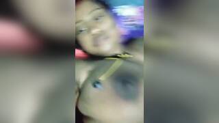 Uncertisfied mature showing huge boobs n pussy