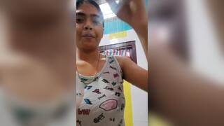 Sexy teen girl nude bath front of camera