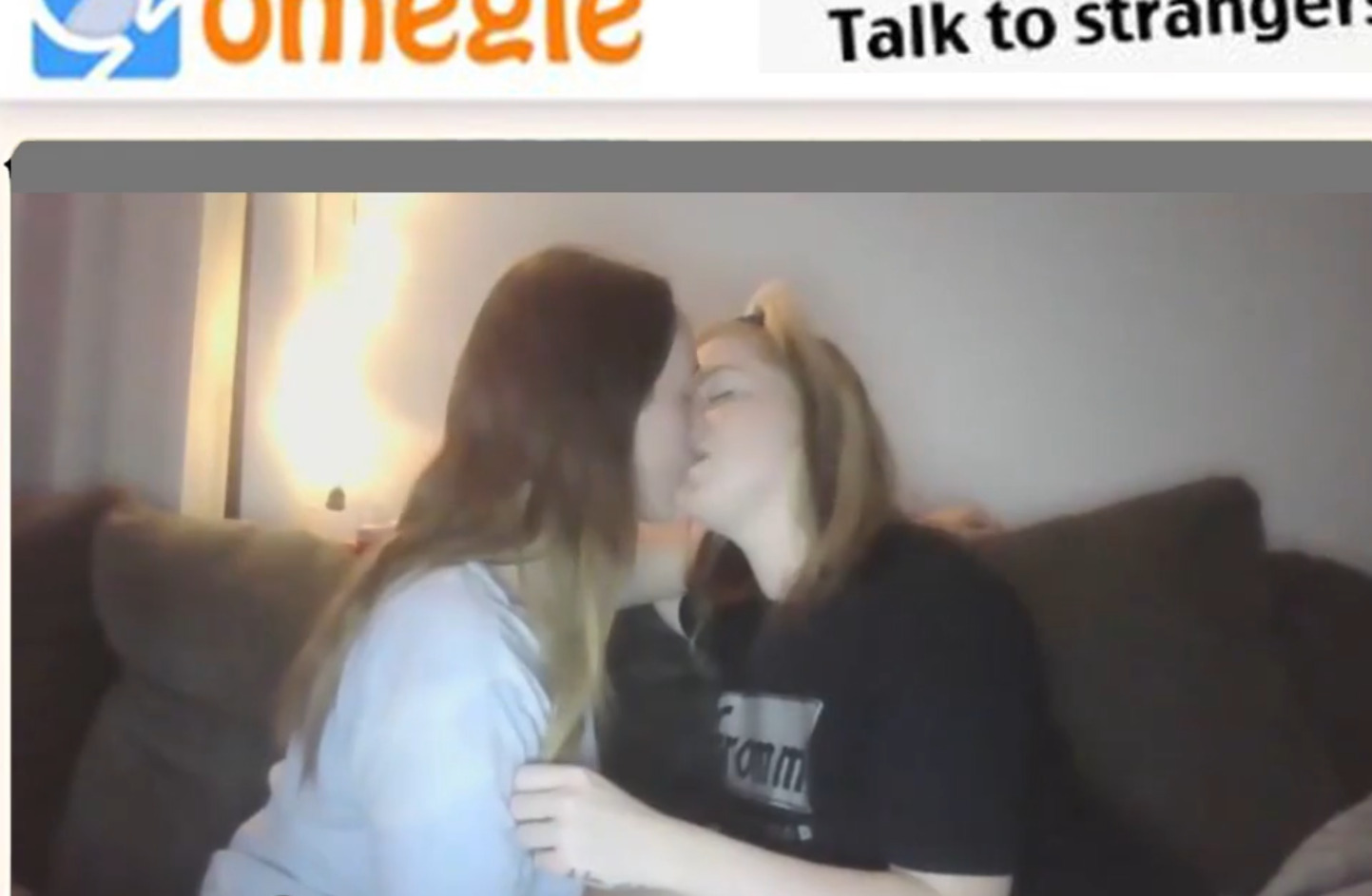 Two Teens Kissing On Omegle - Full Video In The Comments - Shooshtime