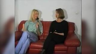 Interview mit lesbischem Dildo