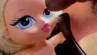 Smelly blonde secondhand store doll facial cumshot