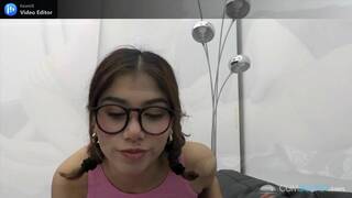 Marina Gold Marinas Mouthful cut