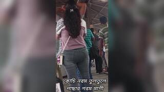 SEXY AT HOWRAH STATION 1