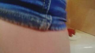 Lonely Italian MILF Craves Big Cock During Quarantine