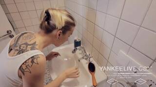 Cheating Girl Invites Lover Home for Rough Sex While Husband Works