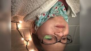 jerk off to a girl puffing her cheeks while i jack off to it :)