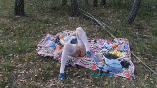 fingering myself in nature (Mira, 19 y.o.)