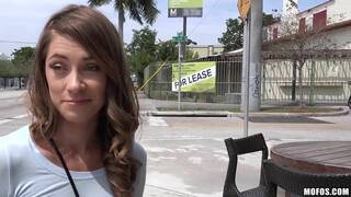 Outdoor Quickie With Nasty Honey