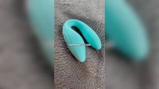 Laalemonz prova il suo nuovo giocattolo