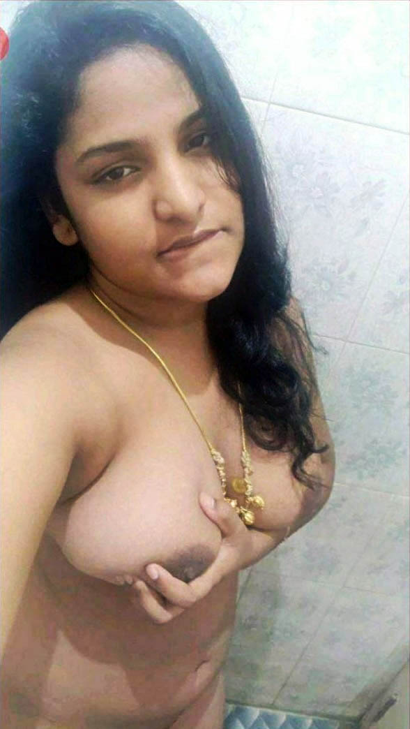 Tamil Chubby Horny Wife Nude Selfie Leaked