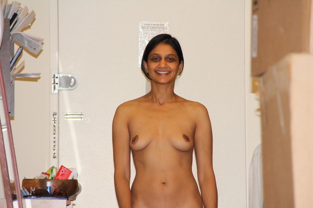 Indian beautiful Wife Nude giving Sexy Poses for Lover