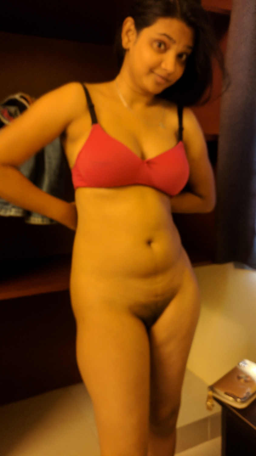 Bank hot girl nude 2