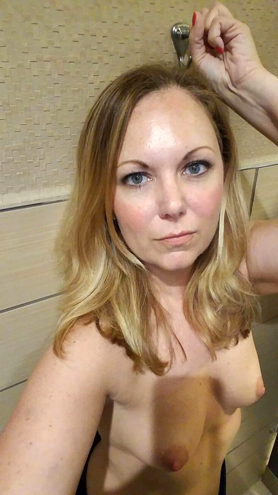 your wife or gf tits here