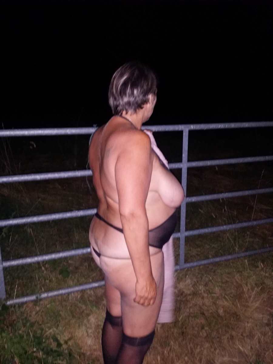 is your wife or gf tits here
