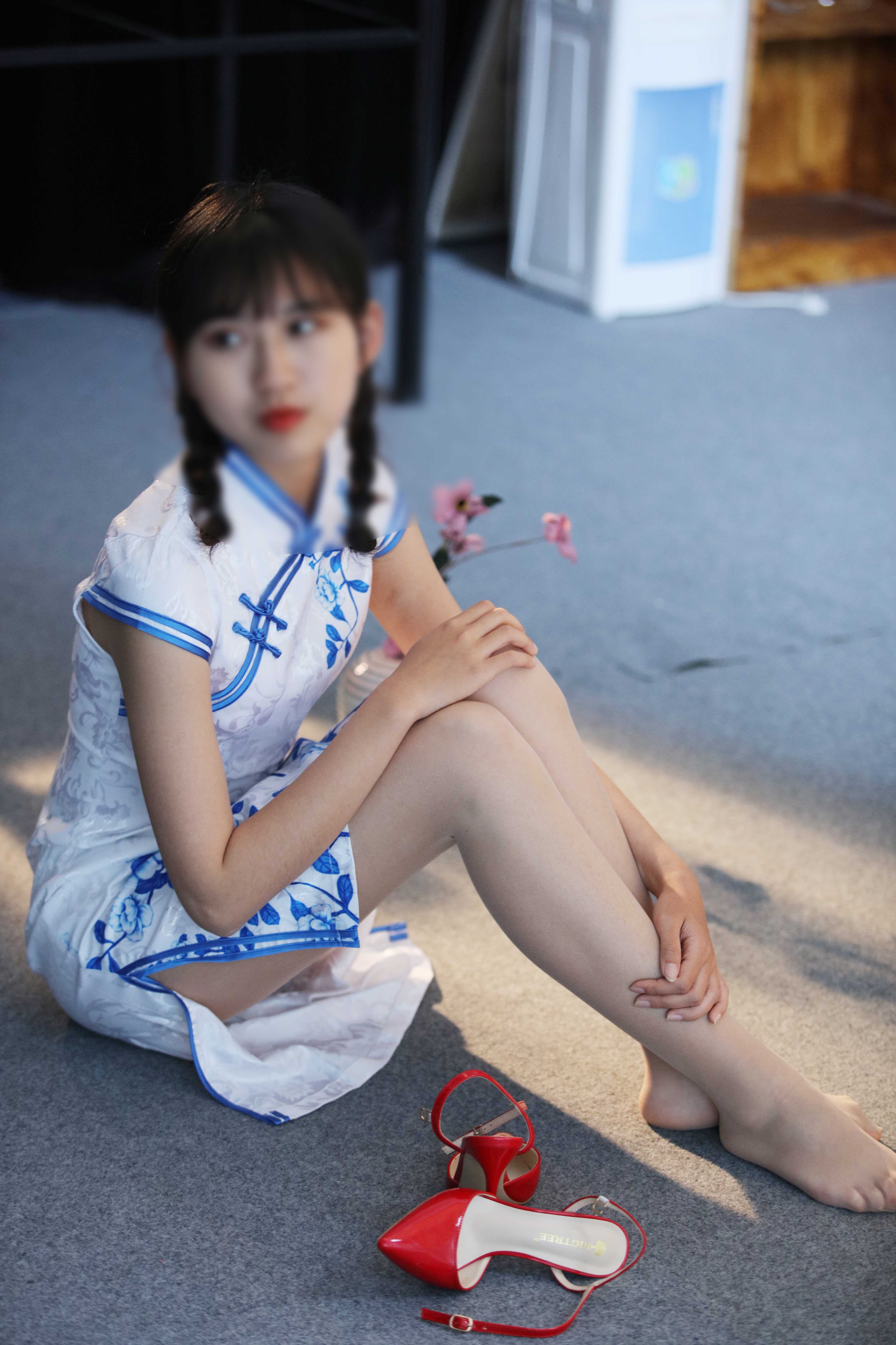 China Beauty Legs and feet 404