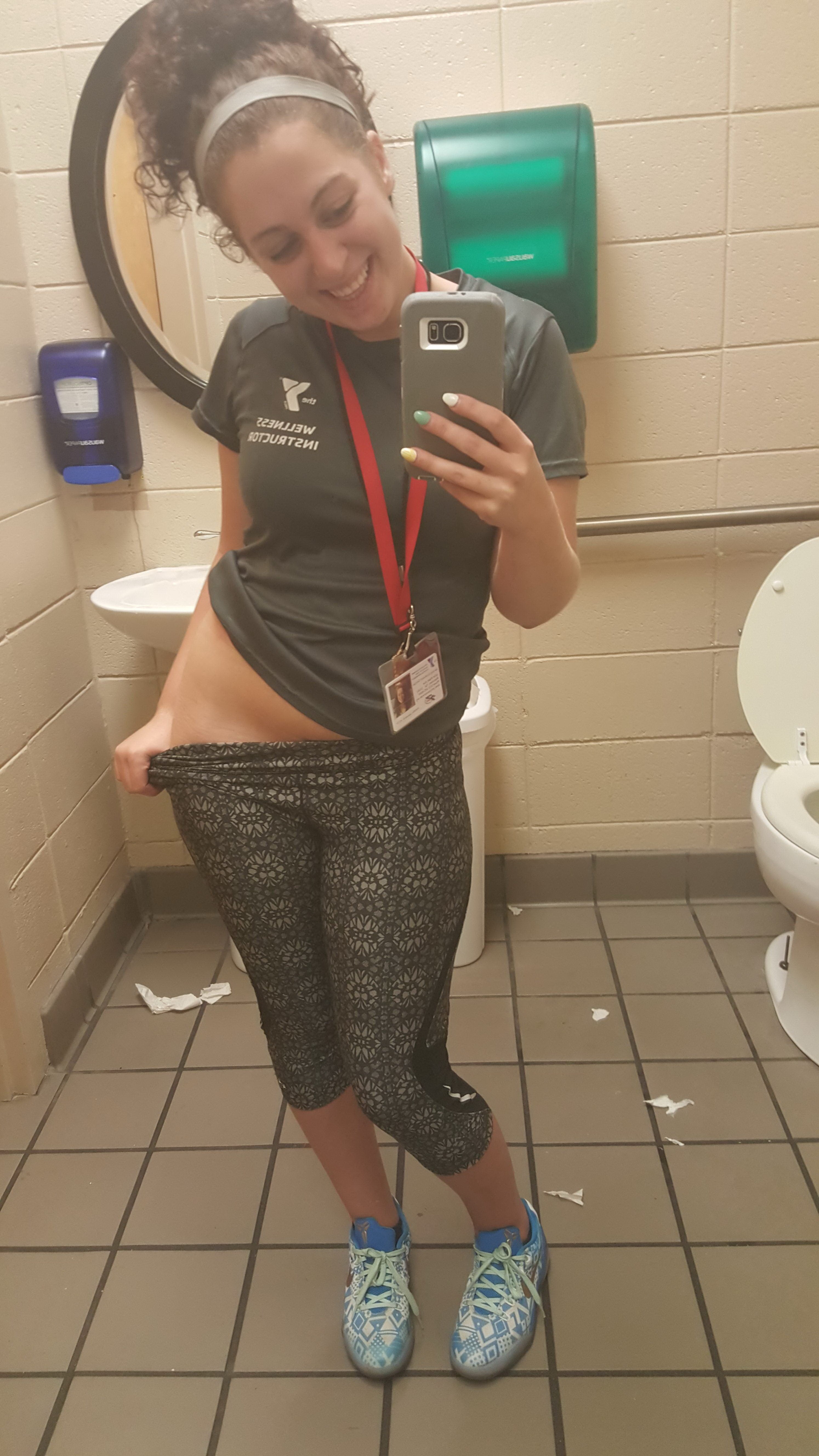 Working At The Gym Selfies