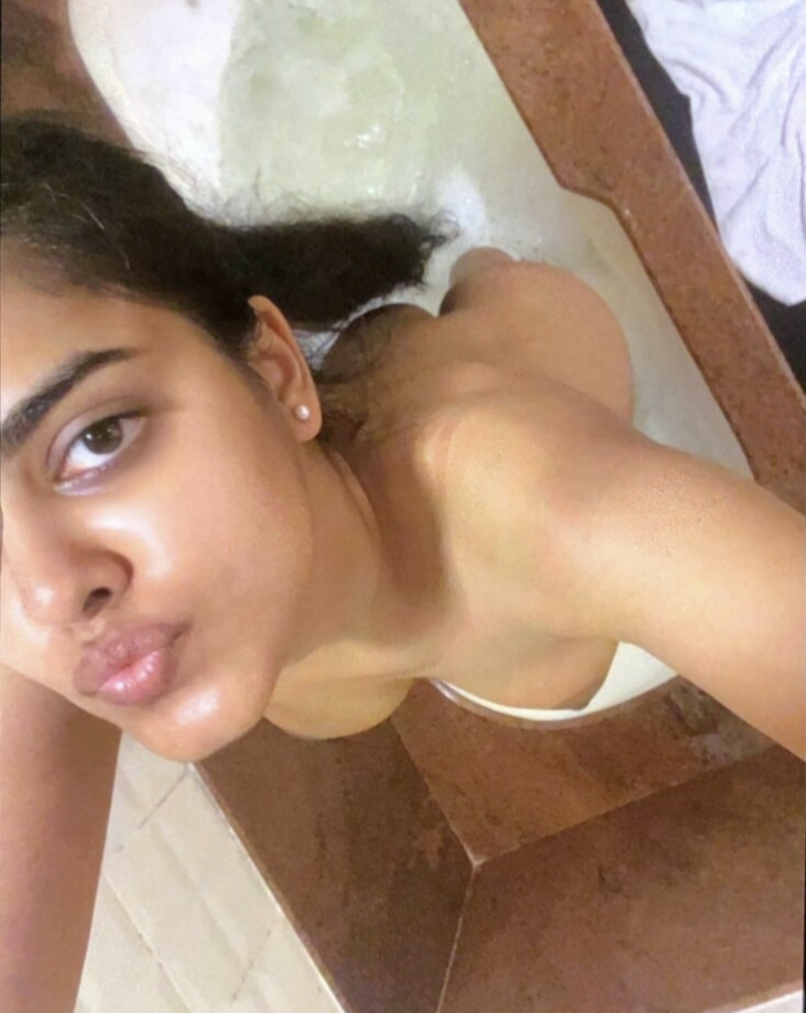 Pakistani Air hostess nudes