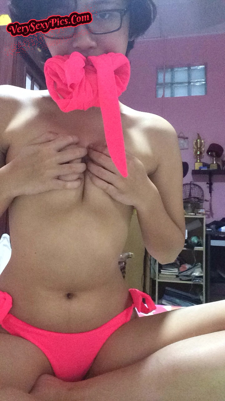 Nude amateur nerd petite Asian teen leaked nudes