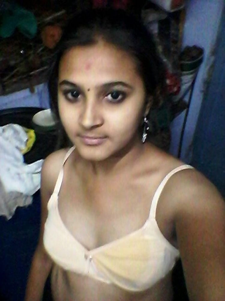 Desi Indian cute aunty