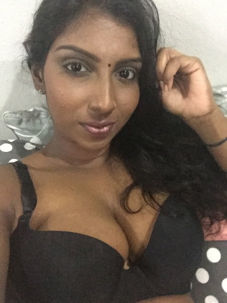 Tamil black bhabhi