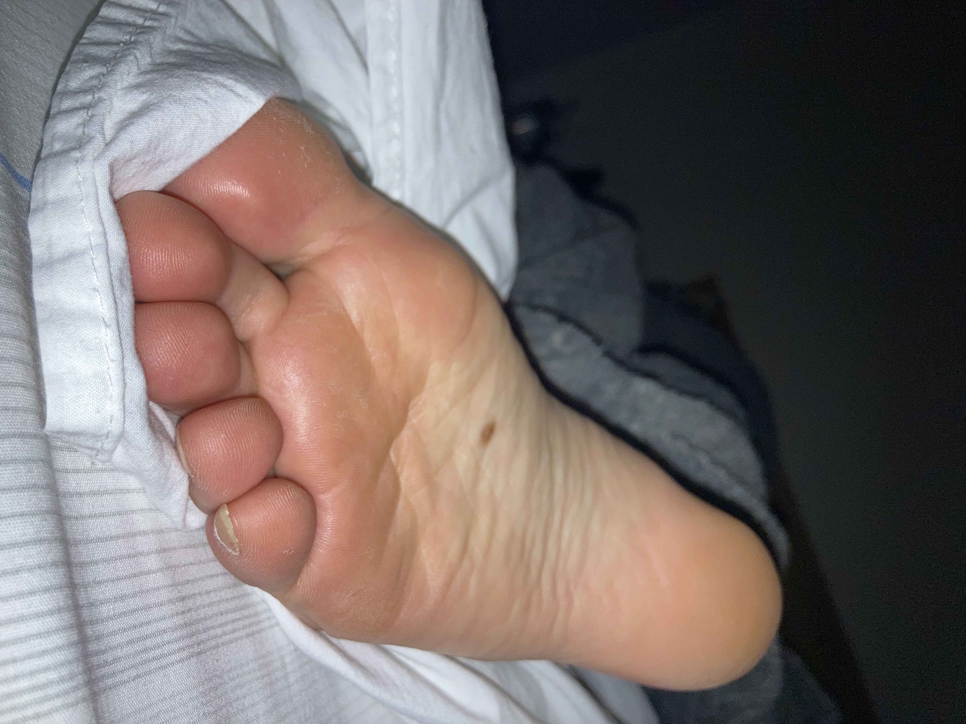 Mature milf Amateur Wife smelly wrinkled feet soles archive