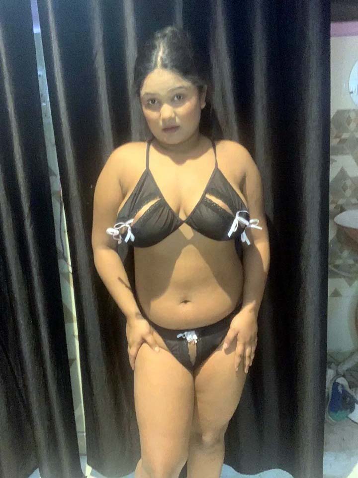 Beautiful Chubby Sexy Girl Nude Pics Leaked