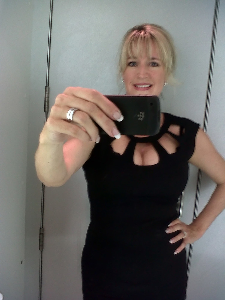 Leggy Amateur Blonde Texas Wife Lisa